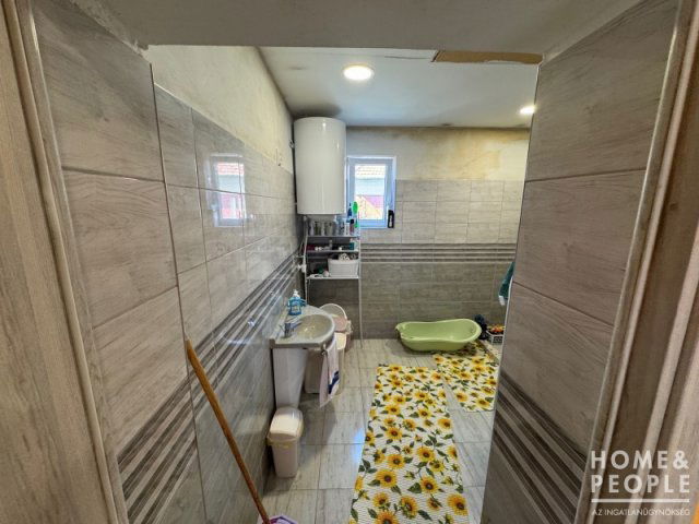 Eladó családi ház, Ópusztaszeren 37 M Ft, 2 szobás