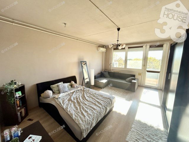 Eladó panellakás, Kecskeméten 50.9 M Ft, 3 szobás