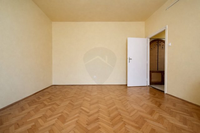 Eladó téglalakás, Budapesten, XIV. kerületben 57 M Ft, 1 szobás