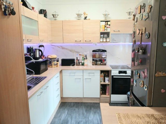 Eladó panellakás, Budapesten, XXI. kerületben 69.9 M Ft, 3 szobás