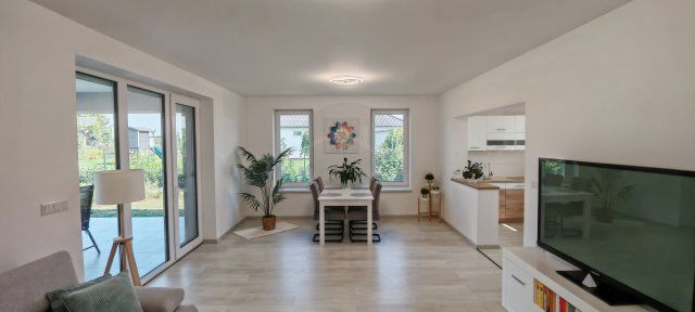 Eladó családi ház, Győrságon 124.8 M Ft, 4 szobás