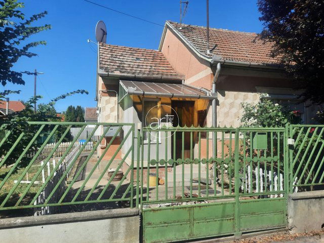 Eladó családi ház, Szegeden, Kandó Kálmán utcában 56.8 M Ft