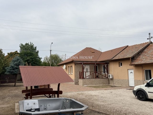 Eladó családi ház, Nagykátán 65 M Ft, 3 szobás