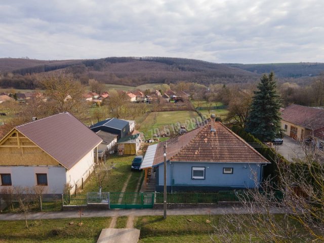 Eladó családi ház, Keszegen 46.9 M Ft, 2 szobás