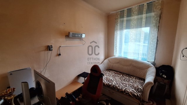 Eladó családi ház, Pilisen 29.8 M Ft, 3 szobás