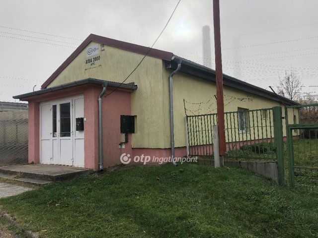 Eladó ipari ingatlan, Ajkán 64 M Ft / költözzbe.hu