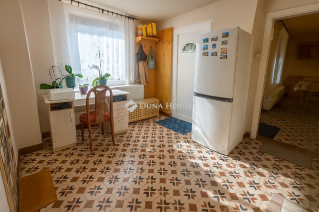 Eladó családi ház, Budapesten, XVIII. kerületben 93 M Ft