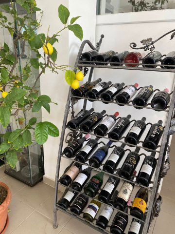 Eladó üzlethelyiség, Villányban 300 M Ft, 3 szobás