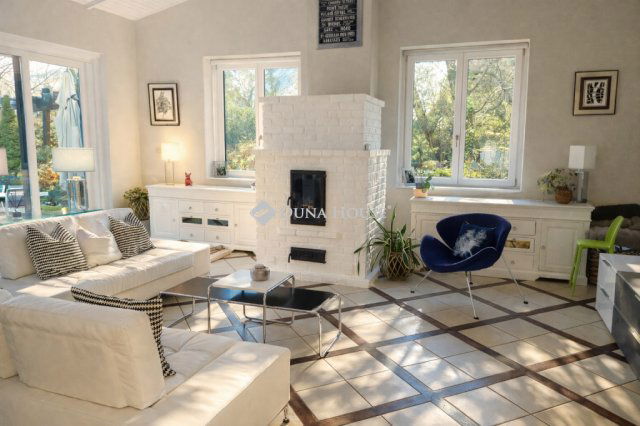 Eladó családi ház, Solymáron, Kápolna utcában 305 M Ft