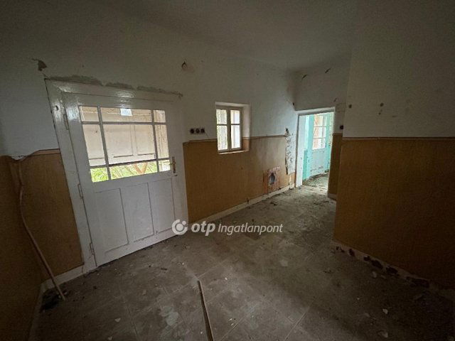 Eladó családi ház, Gáborjánban 5.5 M Ft, 2 szobás