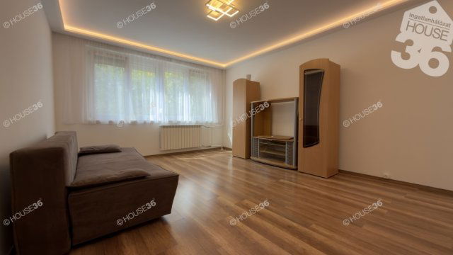Eladó panellakás, Kecskeméten 44.9 M Ft, 1 szobás
