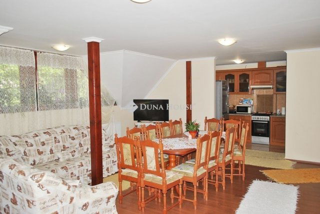 Eladó téglalakás, Kerekegyházán 59 M Ft, 4 szobás