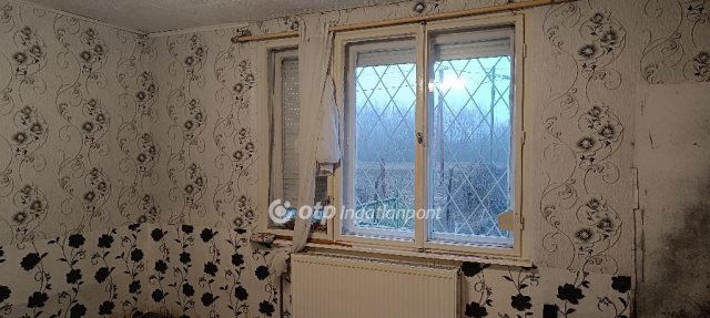 Eladó családi ház, Tápiószentmártonon 17.5 M Ft, 1 szobás