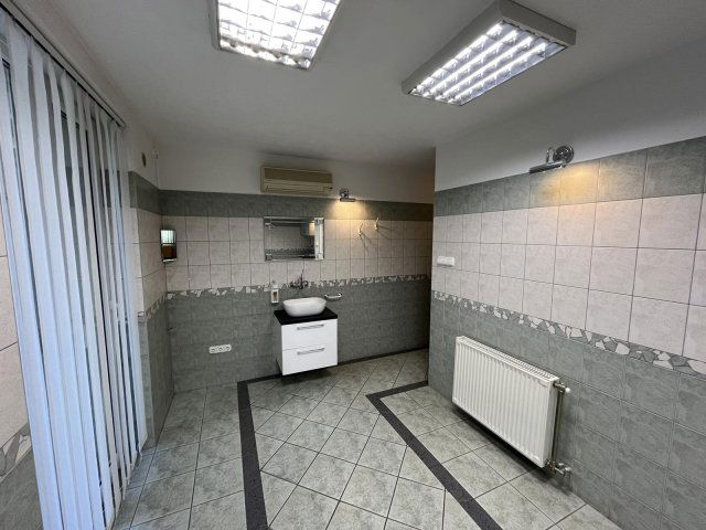 Eladó üzlethelyiség, Szegeden 55 M Ft, 2 szobás