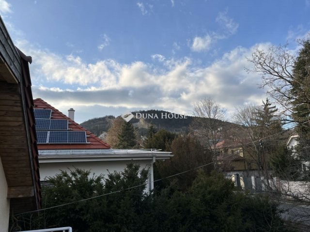 Eladó családi ház, Budapesten, III. kerületben 169 M Ft