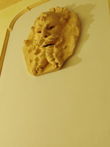 Eladó téglalakás, Budapesten, VI. kerületben, Dessewffy utcában