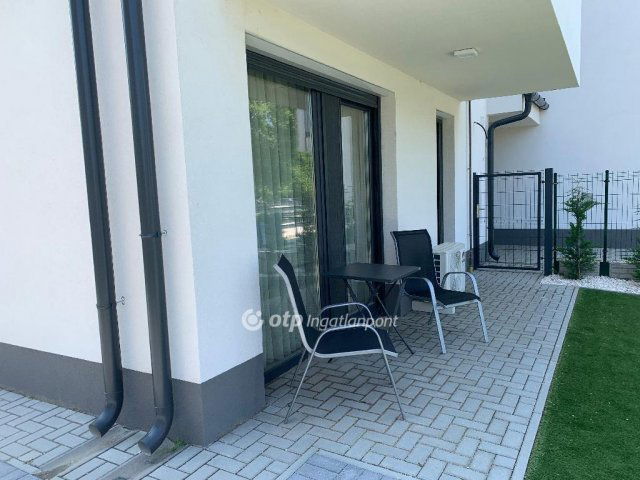 Kiadó téglalakás, albérlet, Debrecenben 290 E Ft / hó