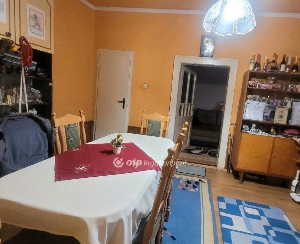 Eladó családi ház, Jászberényben 34.9 M Ft, 3 szobás