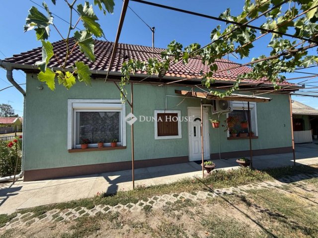 Eladó családi ház, Nagykőrösön 54.9 M Ft, 3 szobás