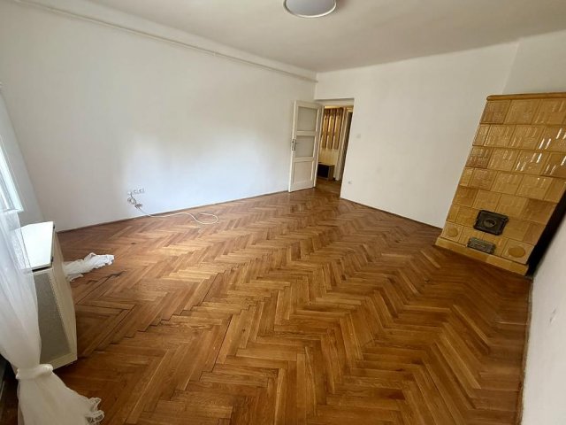 Eladó téglalakás, Vácon 70.5 M Ft, 3 szobás