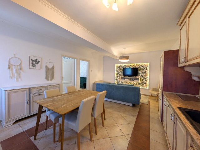 Kiadó téglalakás, albérlet, Debrecenben 280 E Ft / hó, 3 szobás