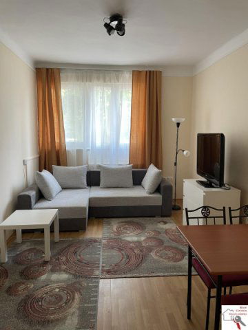 Kiadó téglalakás, albérlet, Pécsett 140 E Ft / hó, 1+1 szobás