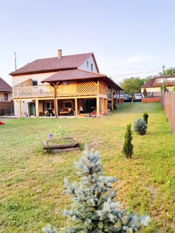 Eladó családi ház, Váchartyánon 78.5 M Ft, 4 szobás