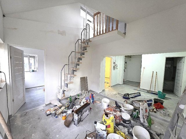 Eladó családi ház, Ürömön 57.99 M Ft, 4 szobás