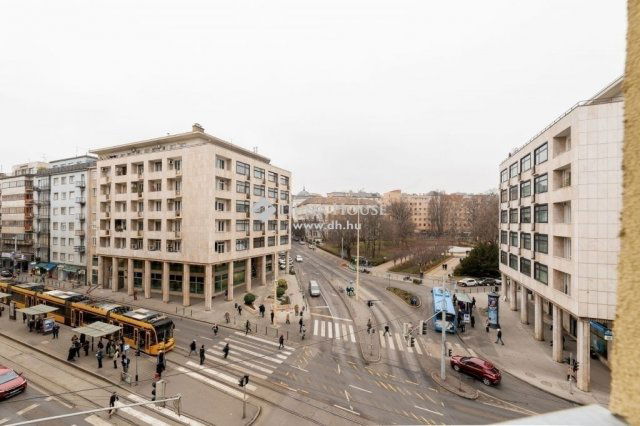 Eladó téglalakás, Budapesten, II. kerületben 182.9 M Ft