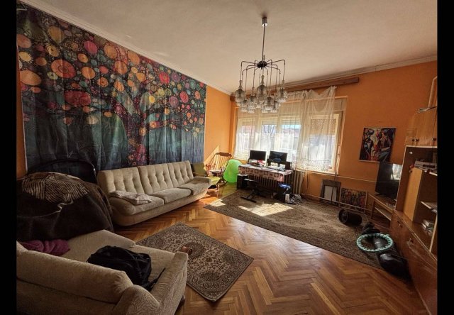 Eladó családi ház, Békéscsabán, Áchim L. András utcában