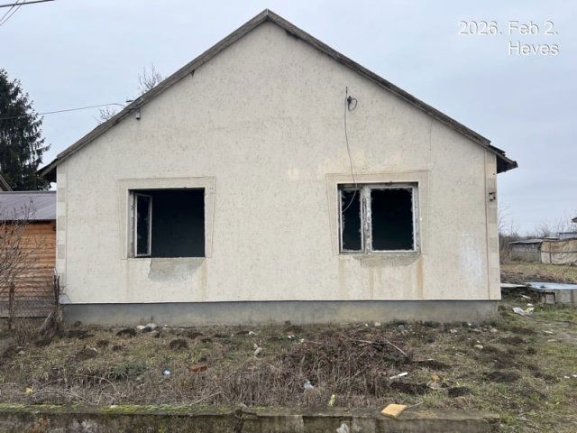 Eladó családi ház, Hevesen 2 M Ft, 1+1 szobás
