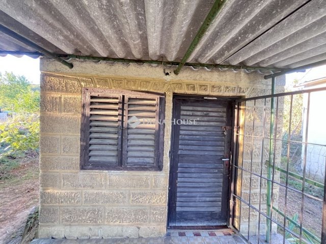 Eladó nyaraló, Várpalotán 8.5 M Ft, 1 szobás