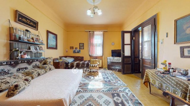 Eladó családi ház, Őrön 25 M Ft, 4 szobás