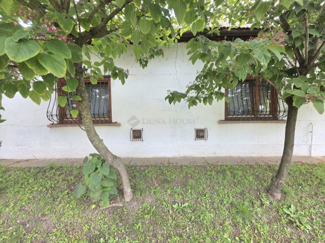 Eladó családi ház, Kenderesen 12.9 M Ft, 2 szobás