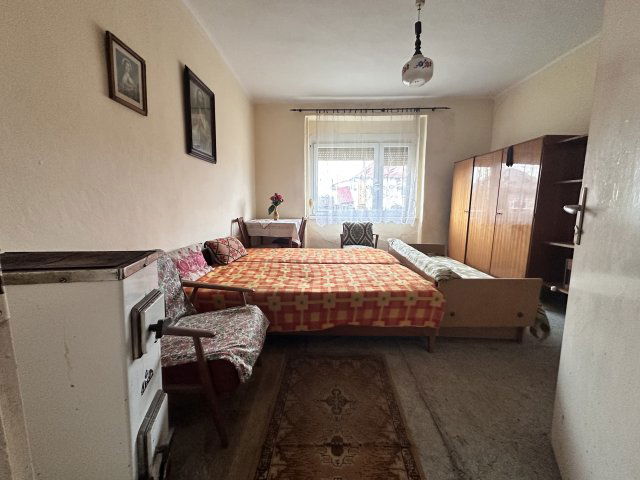 Eladó családi ház, Vasegerszegen 24 M Ft, 2 szobás