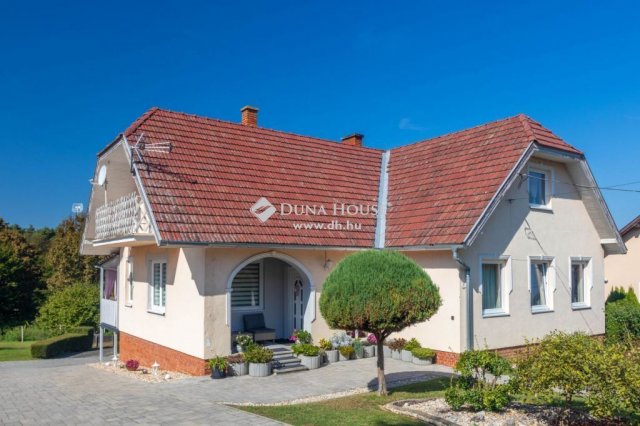 Eladó családi ház, Őriszentpéteren 129.99 M Ft, 4 szobás