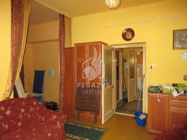 Eladó téglalakás, Ózdon, Munkás úton 7.5 M Ft, 1+1 szobás