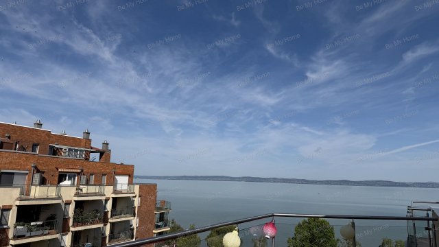 Eladó téglalakás, Siófokon 119 M Ft, 2 szobás