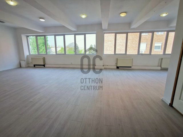 Kiadó üzlethelyiség, Tatán 138 E Ft / hó / költözzbe.hu