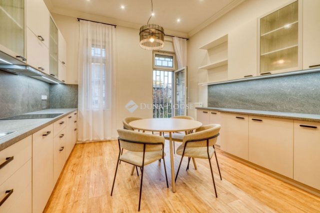 Eladó téglalakás, Budapesten, XIII. kerületben 188 M Ft