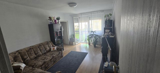 Eladó panellakás, Debrecenben, Hortobágy utcában 56.5 M Ft