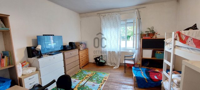 Eladó családi ház, Bugyin 39.5 M Ft, 2 szobás