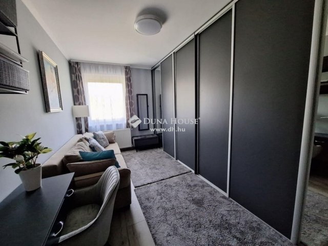 Eladó családi ház, Erdőkertesen 155 M Ft, 4 szobás