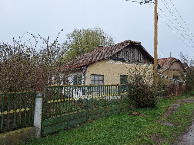Eladó családi ház, Tiszaörsön 4 M Ft, 1+1 szobás