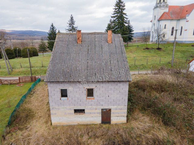 Eladó családi ház, Mohorán 10 M Ft, 3 szobás