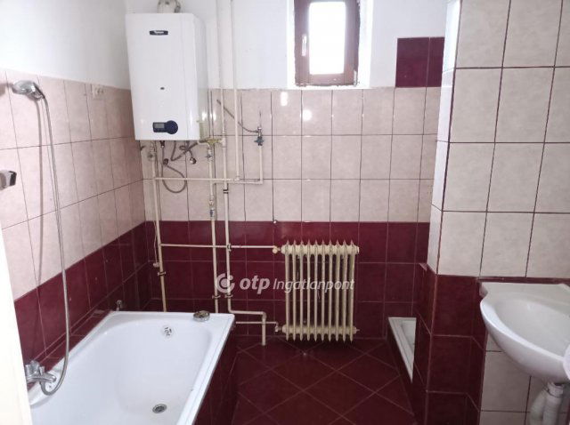 Eladó családi ház, Isaszegen 73 M Ft, 4 szobás