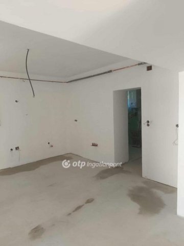 Eladó családi ház, Hatvanban 50 M Ft, 2+2 szobás