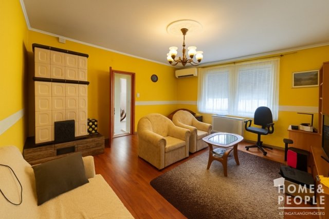 Eladó családi ház, Hódmezővásárhelyen 56 M Ft, 2 szobás