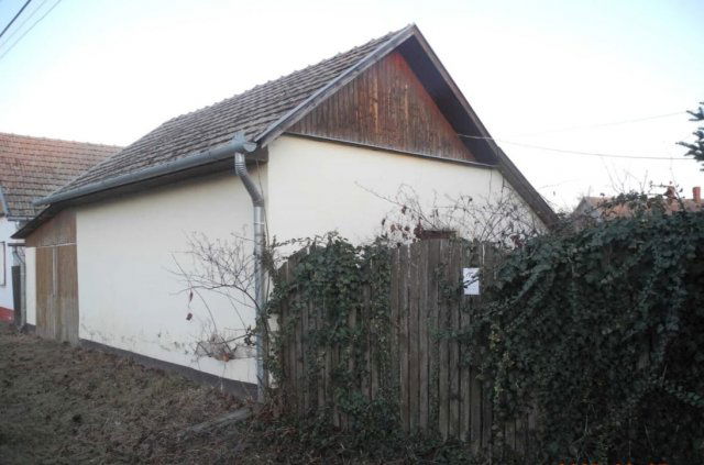 Eladó családi ház, Tiszasason 6.6 M Ft, 3 szobás