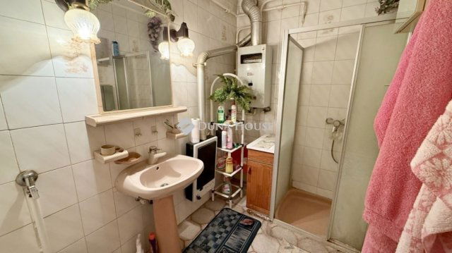 Eladó téglalakás, Szegeden 48 M Ft, 2 szobás